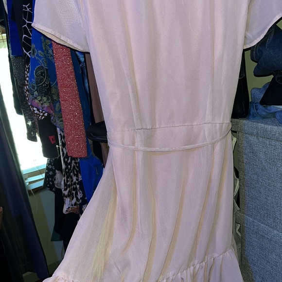 #52–Sadie Robertson (M) pink 💯 % polyester sheer, soft dress with slip and ties - Picture 2 of 7